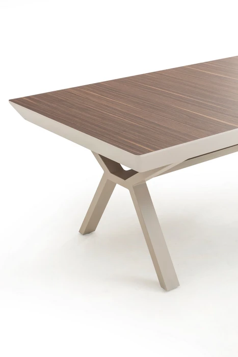 שולחן דגם HUMMER