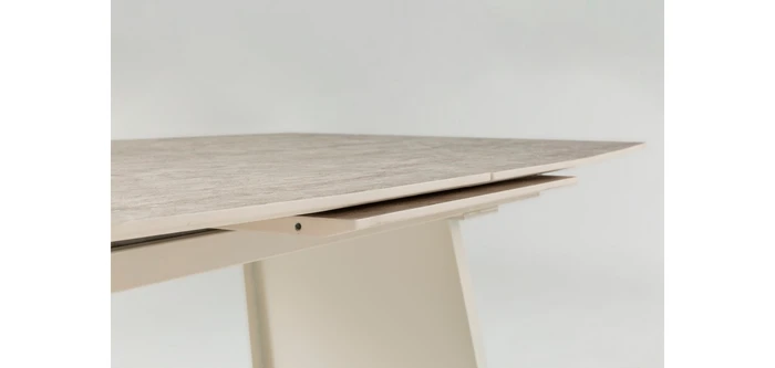 שולחן דגם NEXUS