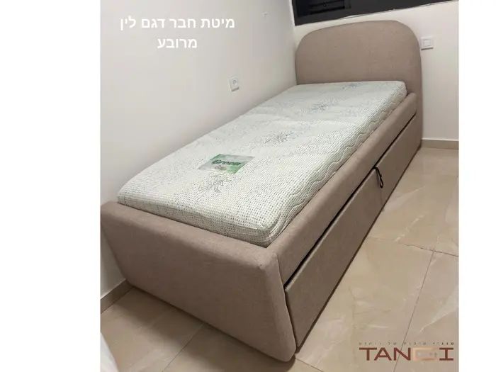 מיטת חבר דגם לין מרובע כולל מזרונים